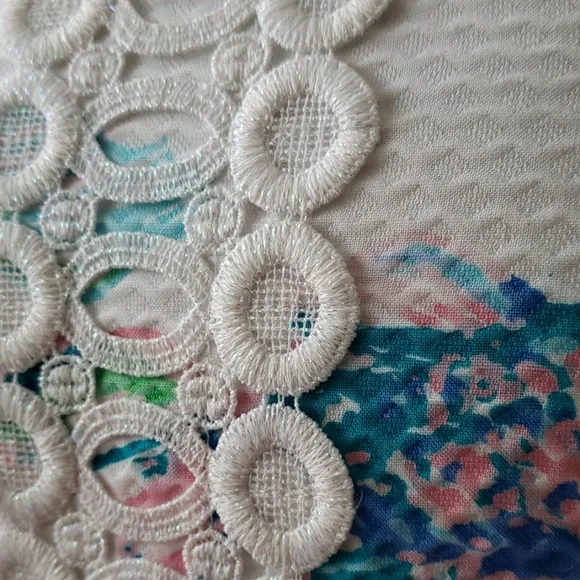 Lilly PULITZER Rare iridescent white blue Size 4 Fitted Dress EUC - Picture 3 of 8